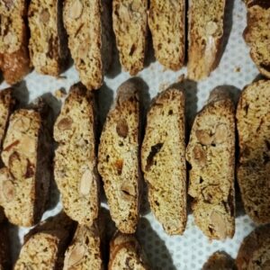 Cantuccini mandorla e albicocca